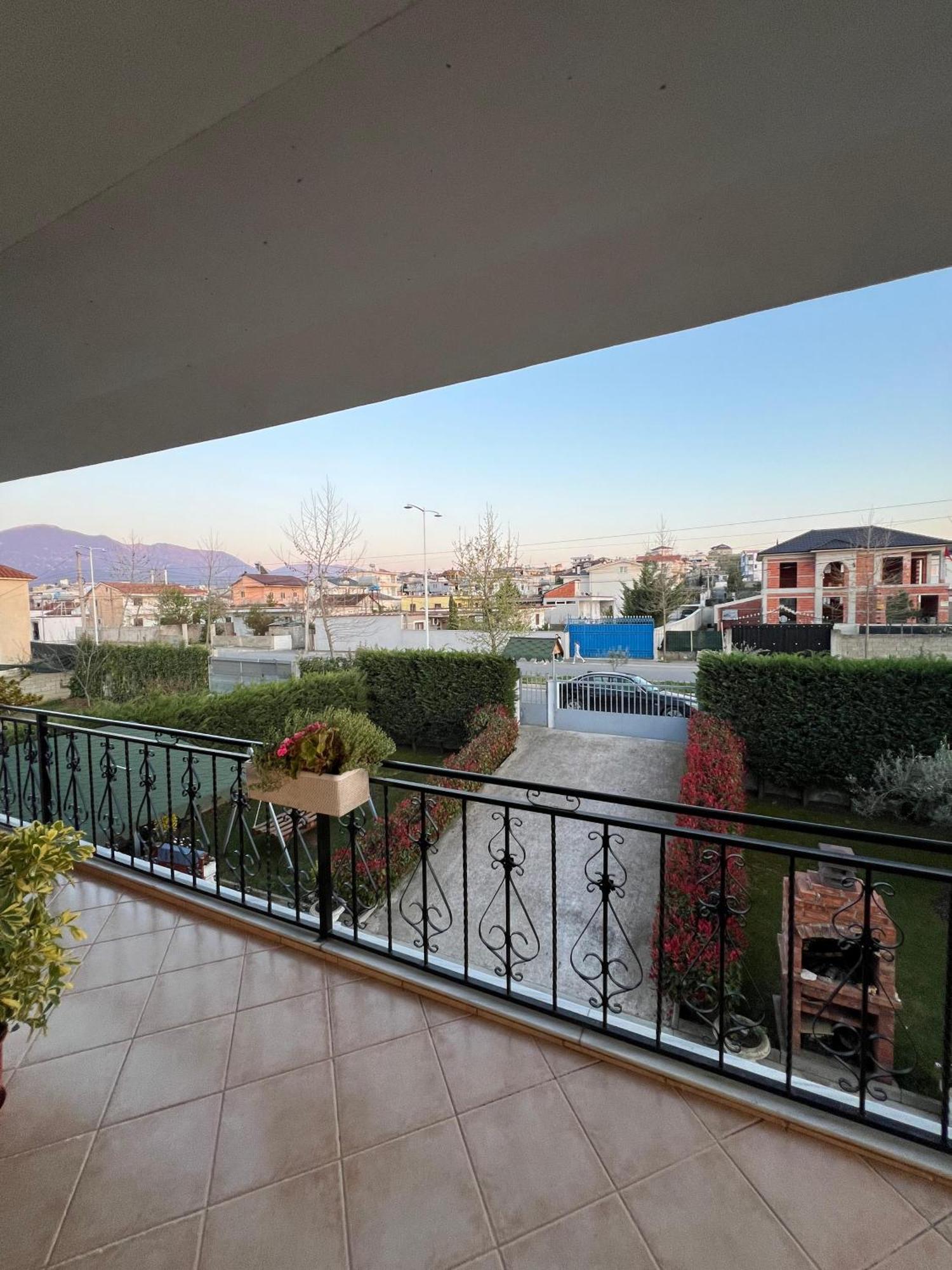 Villa Cerpja Kamez Exteriér fotografie